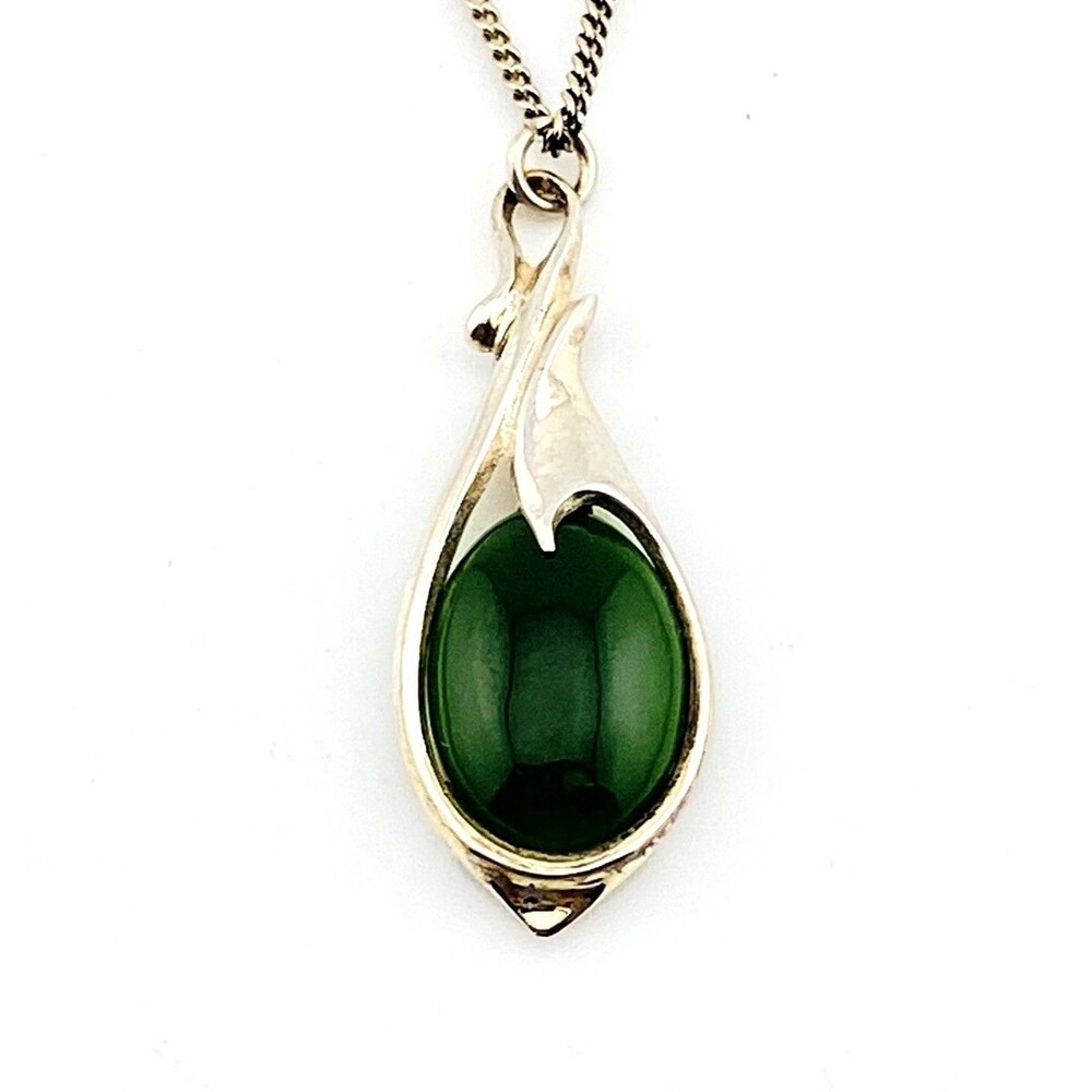 Sterling Silver Nephrite Jade Pendant Necklace Green Stone 18 Inch